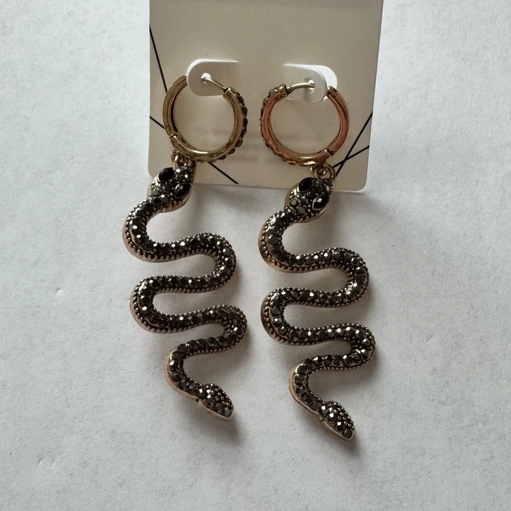 ALDO- JAOJAR Gold Tone Hoops Snake Earrings - Picture 1 of 3